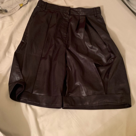 Tibi Pants - Black Leather-Polyester Tibi Shorts.